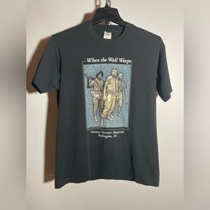 Vintage 1984 Vietnam Veterans’ Memorial Washington, DC Graphic T-Shirt